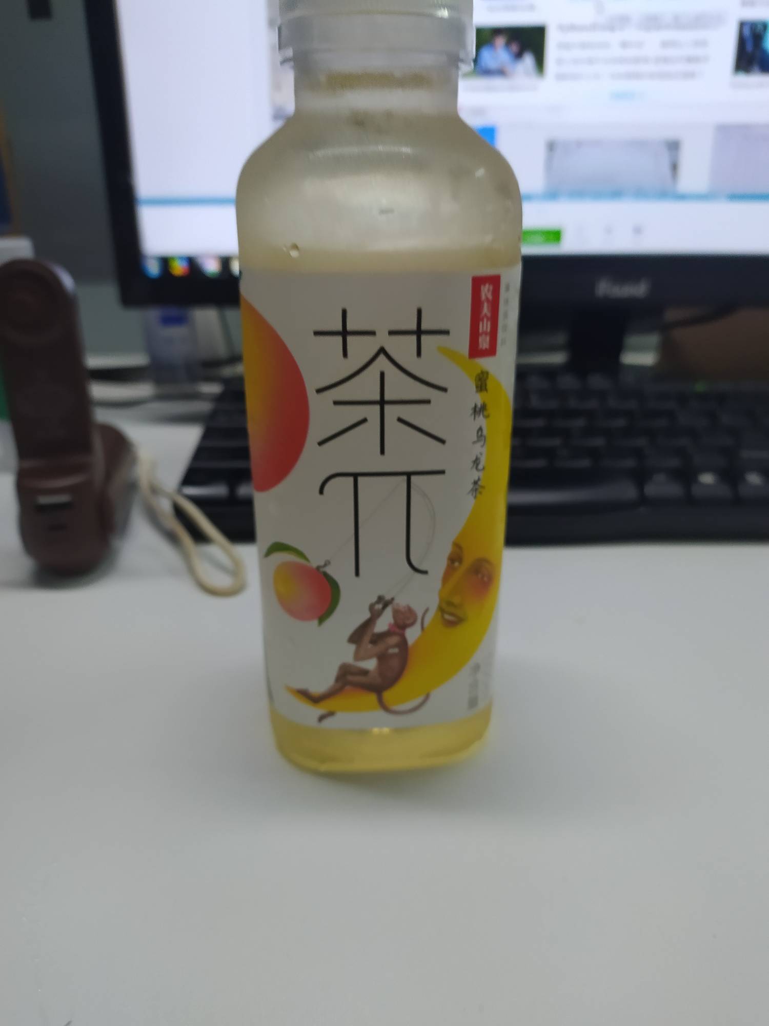 农夫山泉茶π蜜桃乌龙茶的热量和减肥功效