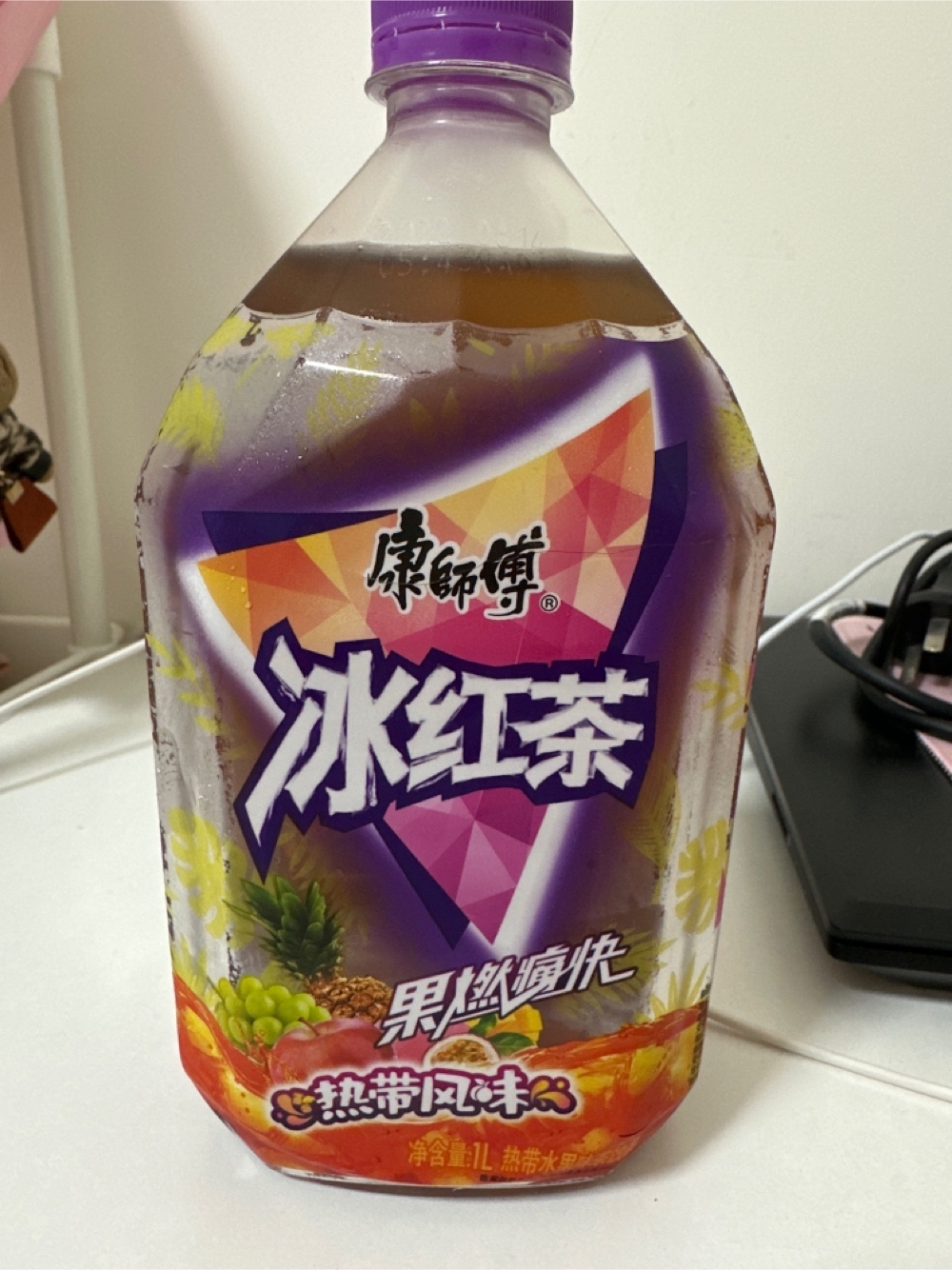 康师傅 冰红茶 热带水果味茶饮品 的营养价值康师傅 冰红茶 热带水果味茶饮品 营养 食物库