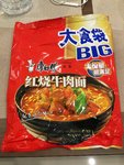 康师傅 大食袋红烧牛肉面(面饼)