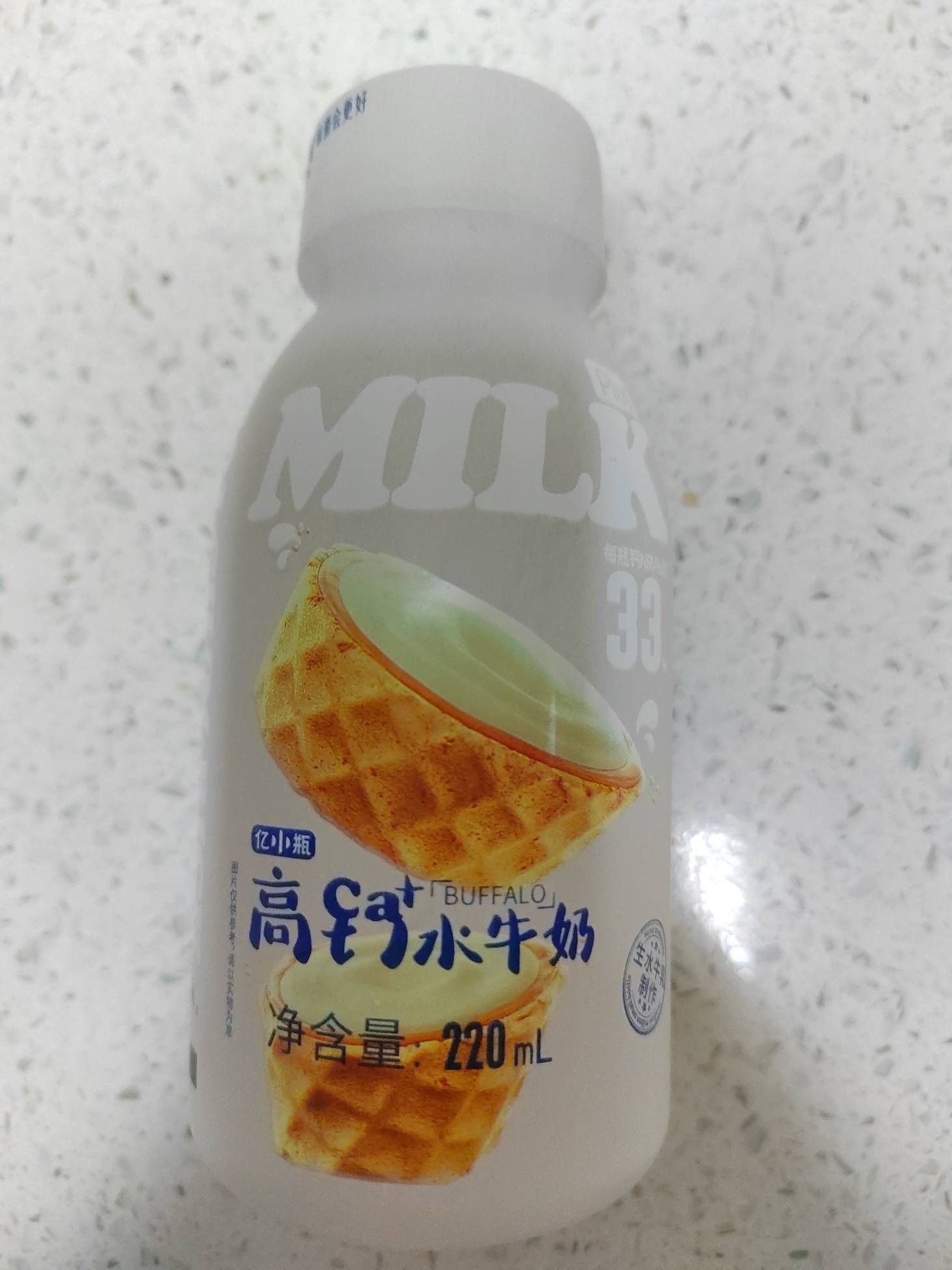 左江 亿小瓶高钙水牛奶