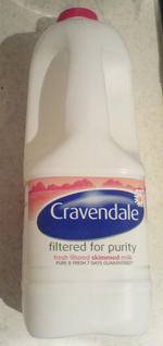 Cravendale 新鲜脱脂牛奶