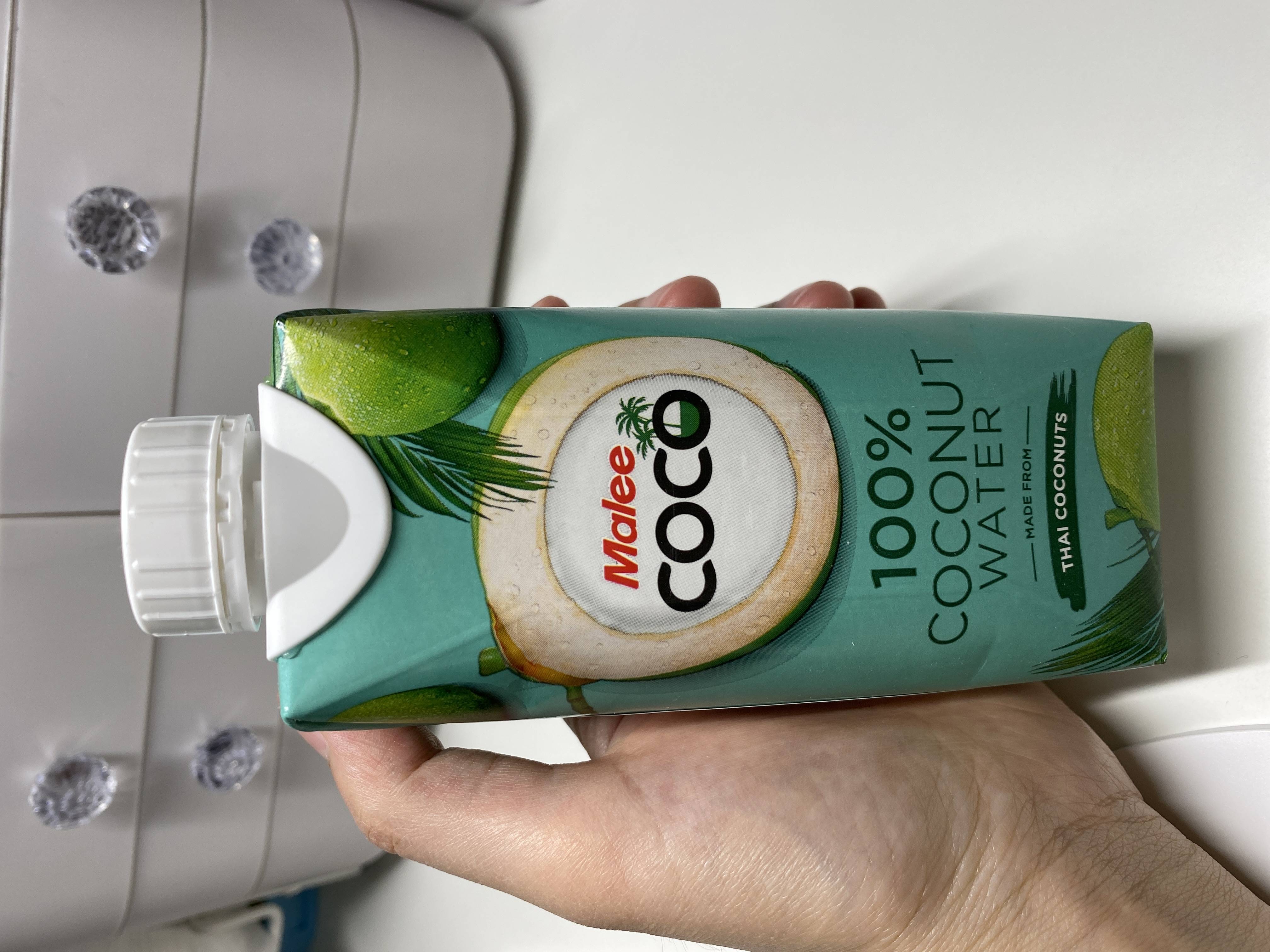 玛丽椰子水的热量和减肥功效