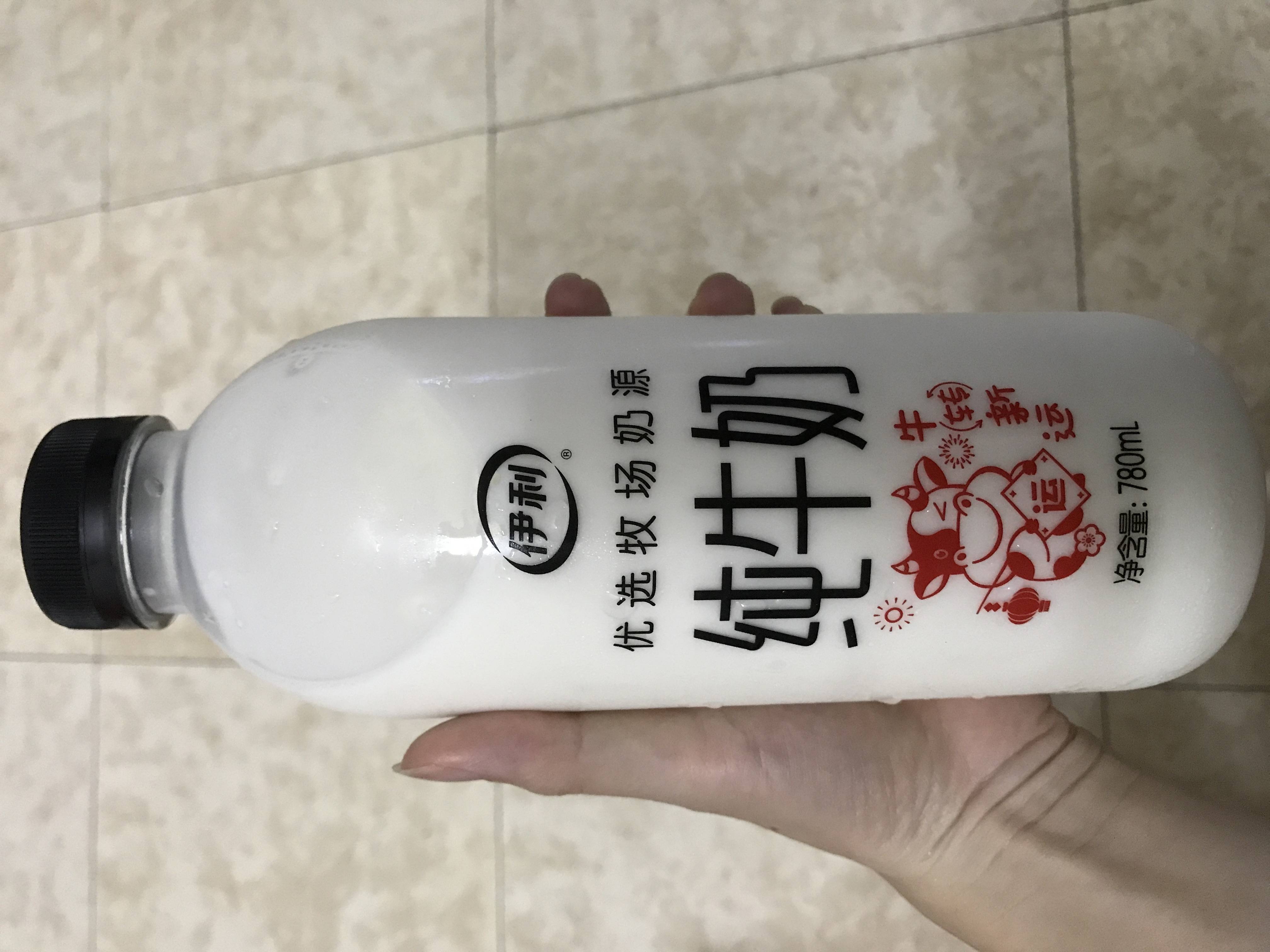 伊利 纯牛奶(瓶装,780ml)