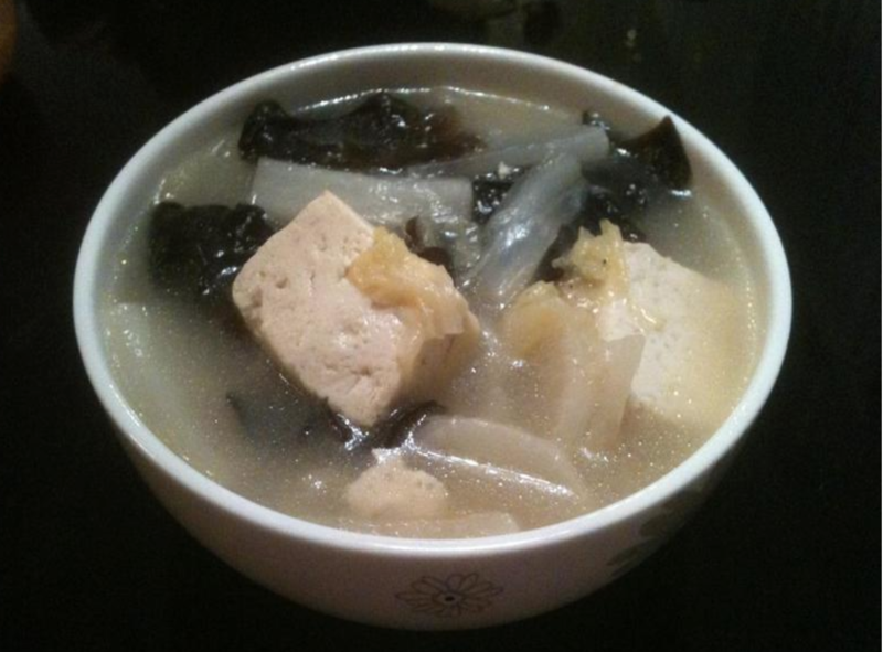 白菜木耳豆腐汤